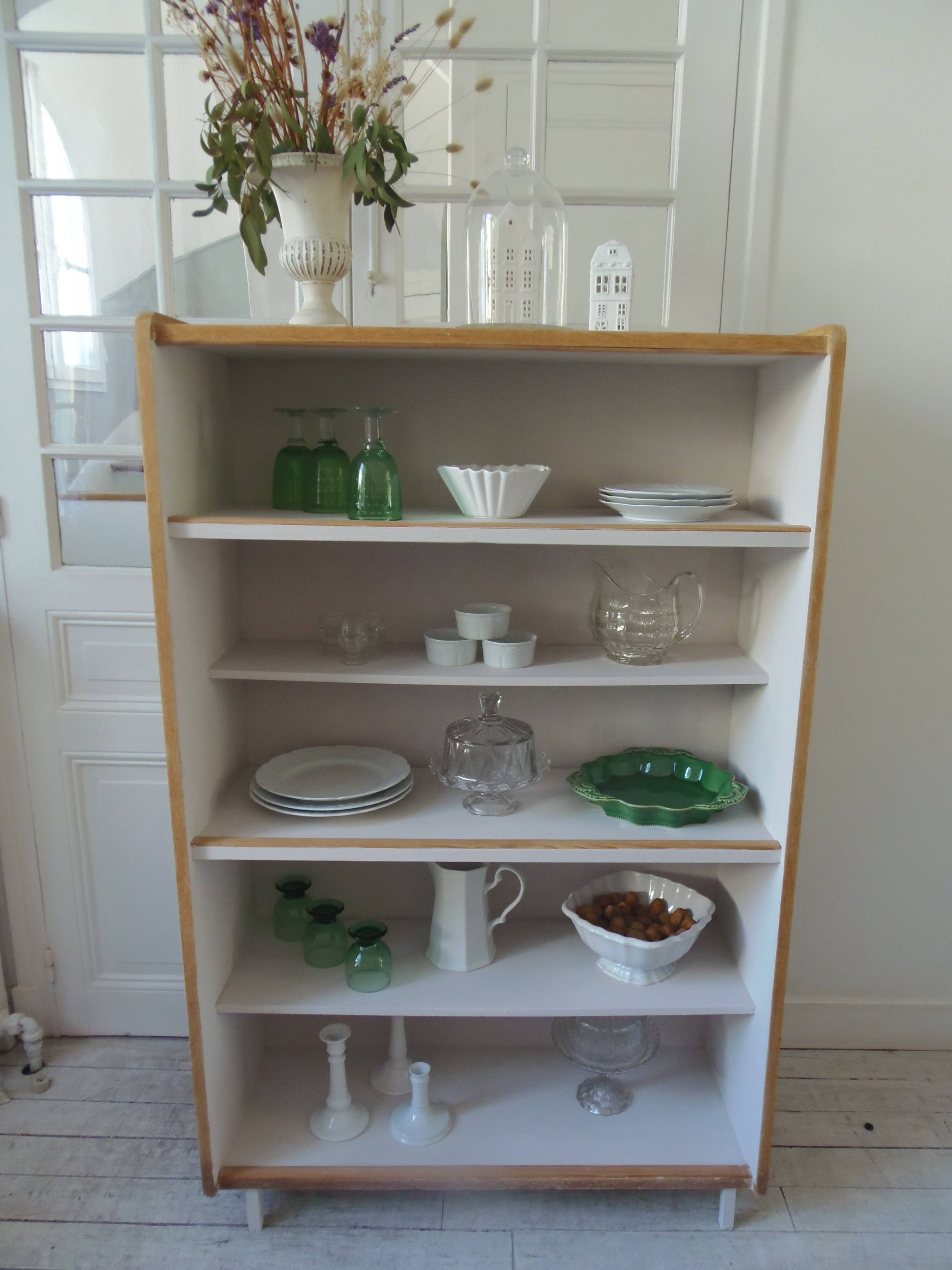 Vintage bookshelf in oak veneer, pearl grey interior, metal legs.
