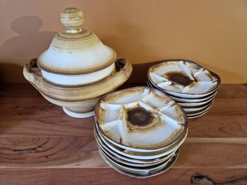 Longchamp, France - Earthenware fondue set - Design 1960/70