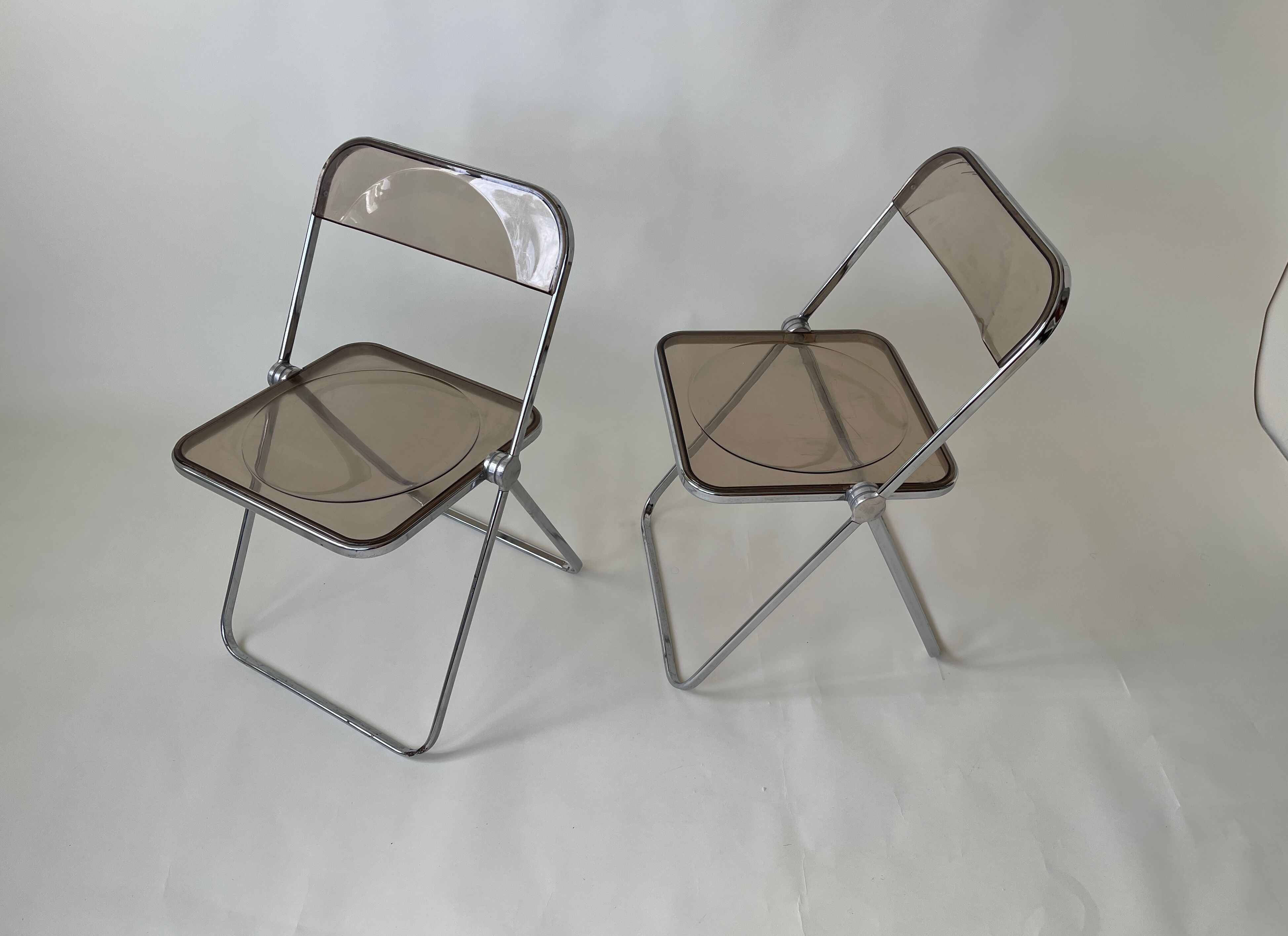 Pair of Folding Plia Chairs by Giancarlo Piretti