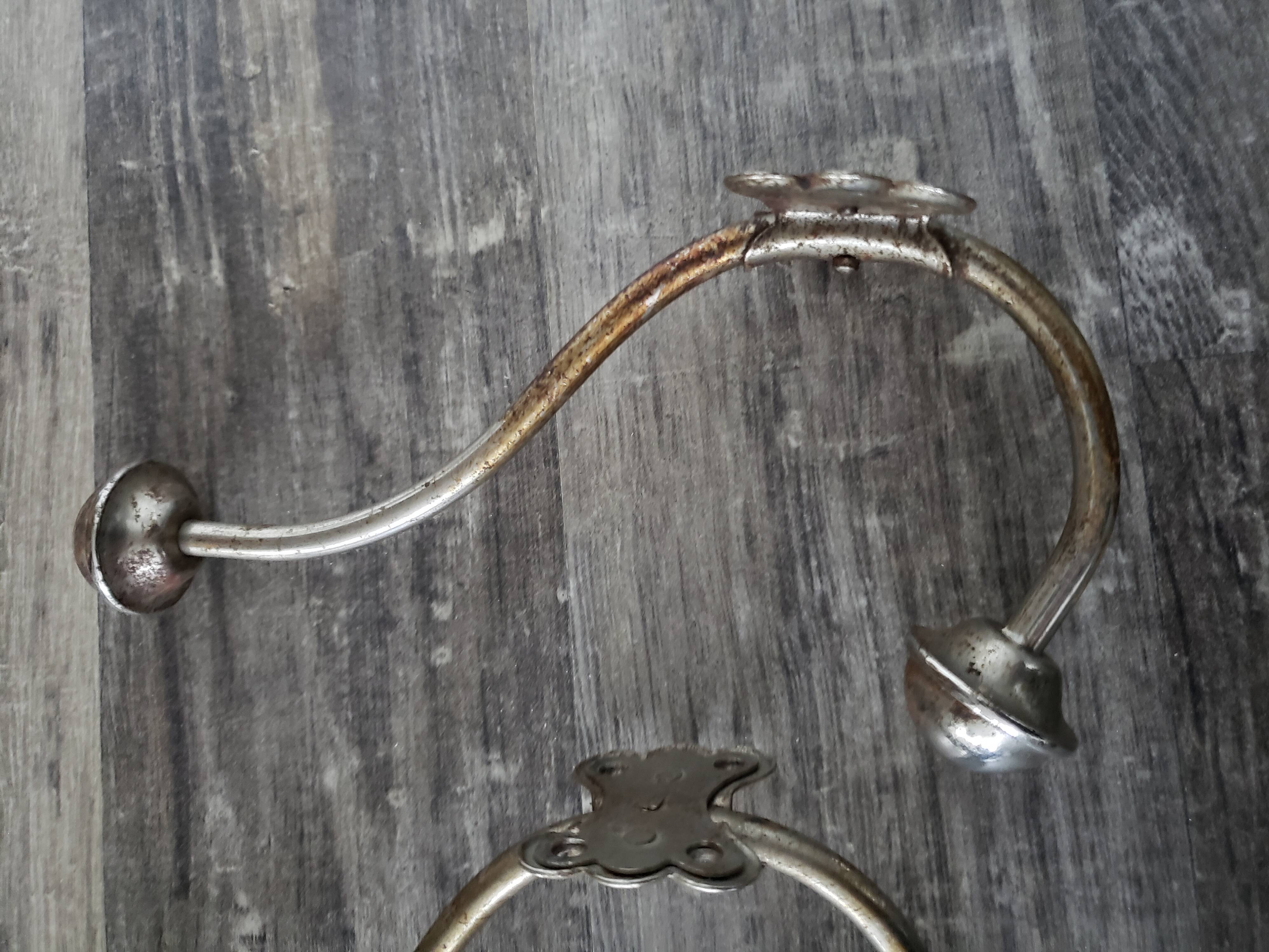 Set of 5 metal wall hooks