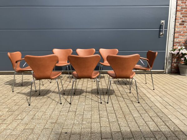 10x Fritz Hansen series 7 Vlinderstoelen in Cognac leder NIEUW!!