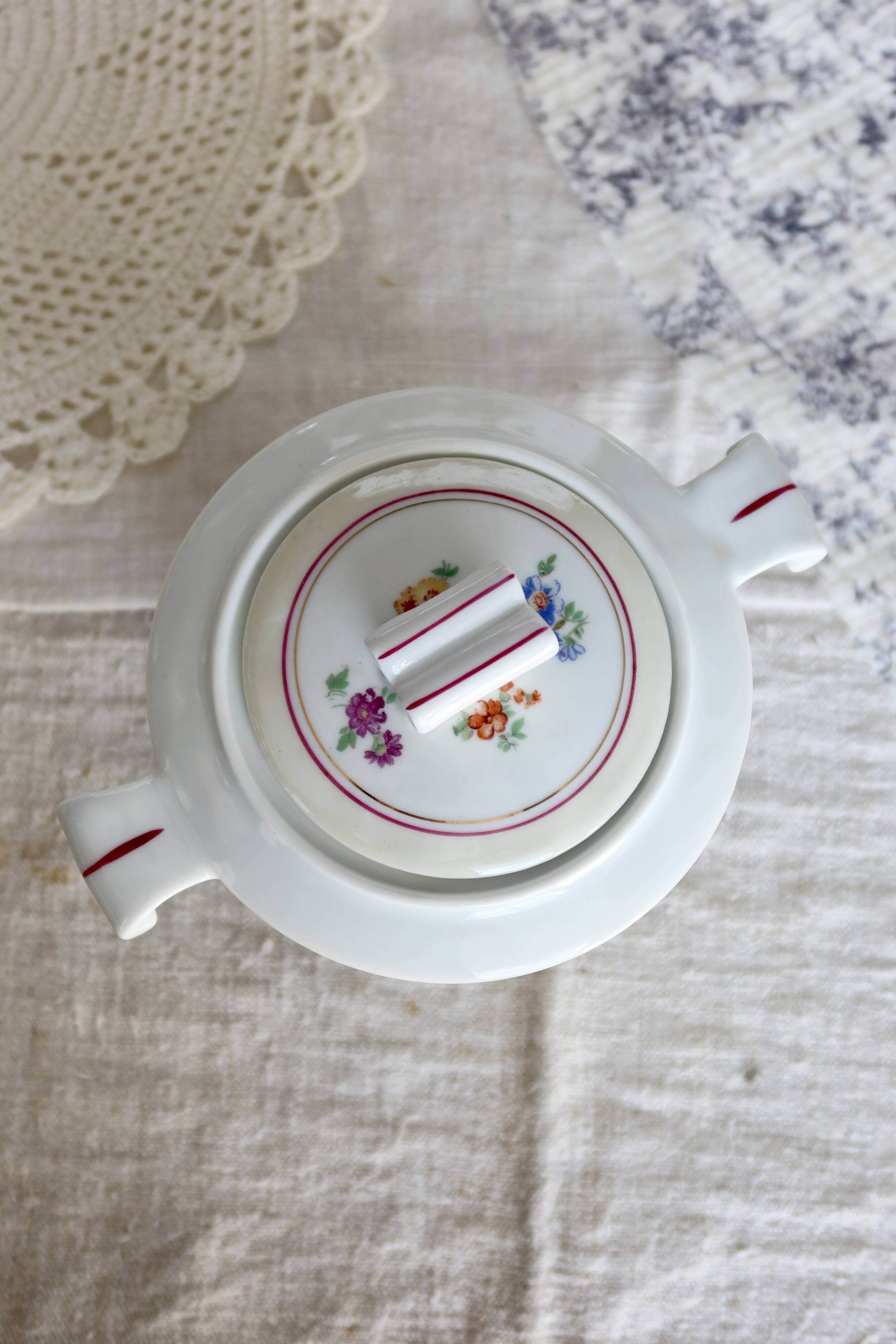 Vintage white porcelain sugar bowl with double handles - Floral decoration