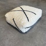 Moroccan berber pouf of sol Beni Ouarain