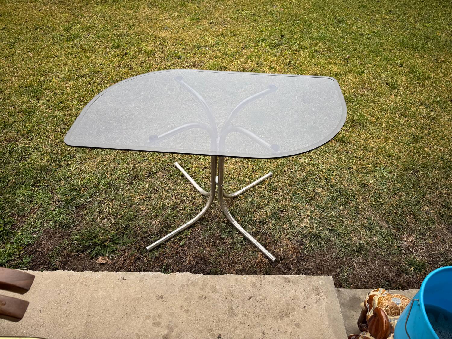Table et chaises style bauhaus italien chrome & fumé années 1960