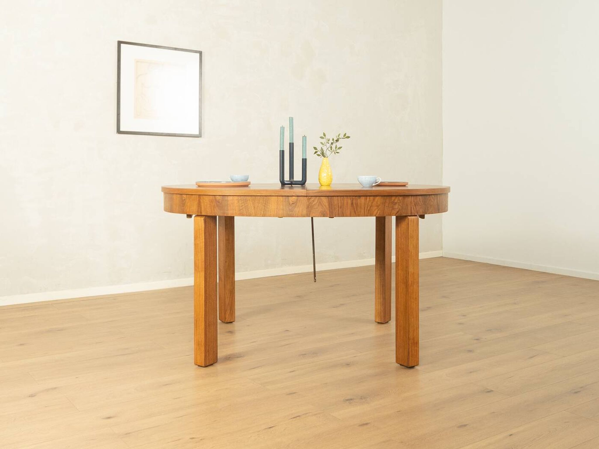 Table à manger extensible élégante par Ruscheweyh, années 1930, noyer