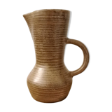 Sandstone pitcher