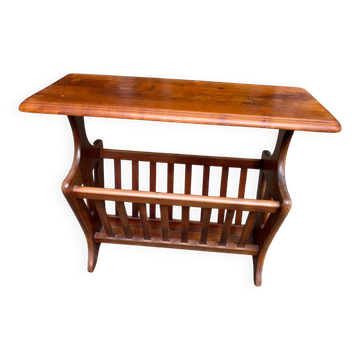 Vintage wooden side table with magazine rack — End table