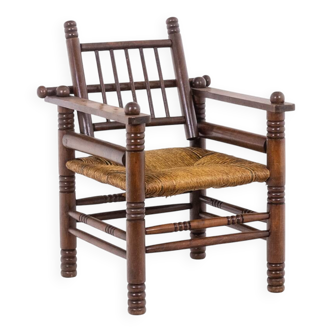 Fauteuil en hêtre style dudouyt. Années 1940.