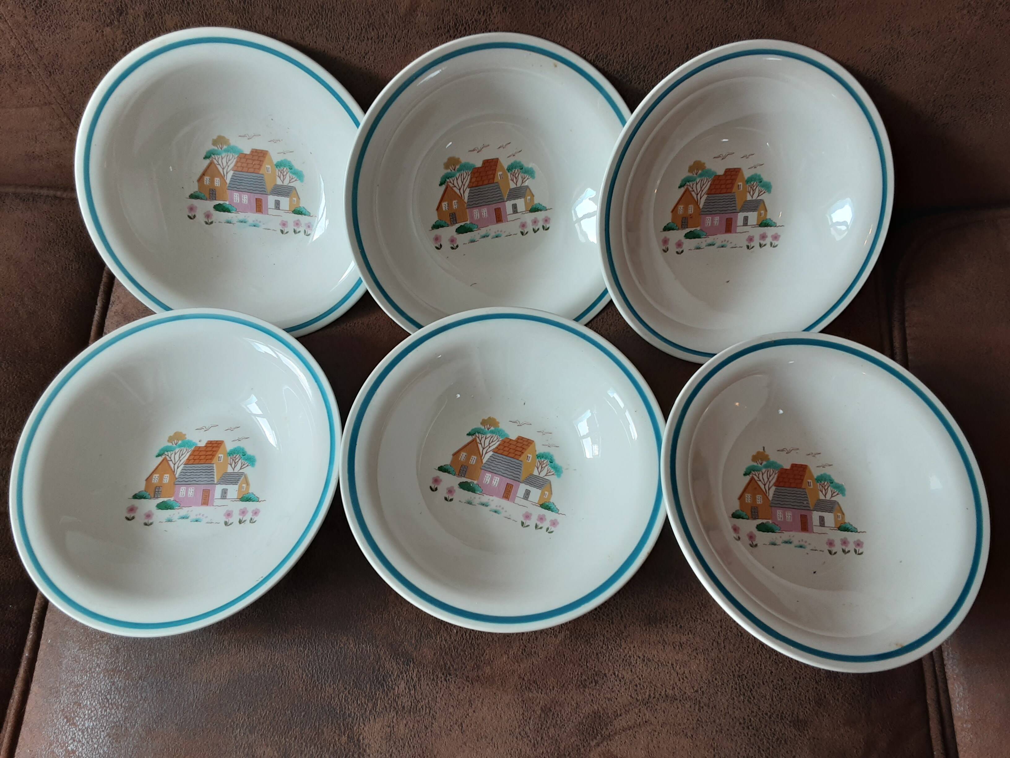 Set of 6 Dairy Farm soup plates