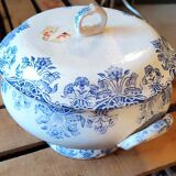 Antique soup tureen Alebacq & M. Bouchart – earthenware from Saint-Amand – decorated
