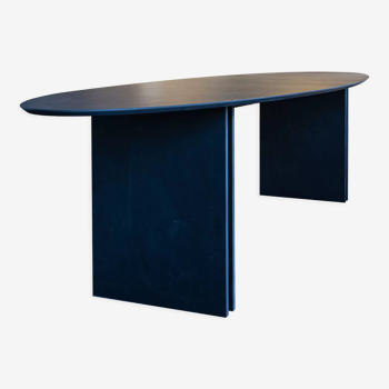 AM | Stone knoll table