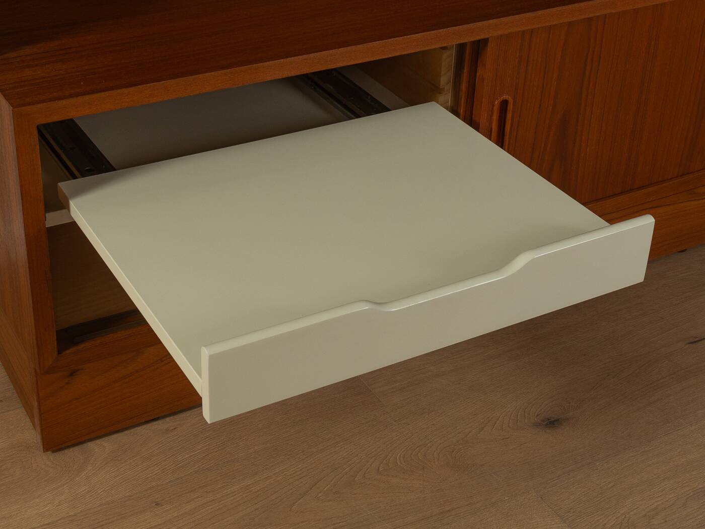 1960s cabinet, Poul Hundevad