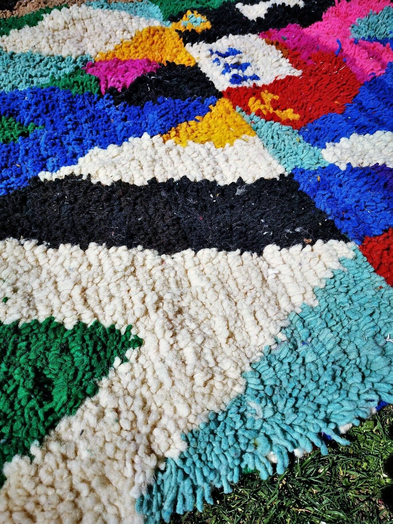 Berber rug Boujad abstract contemporary 1m60 on 1m05