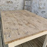 Table basse en bois massif