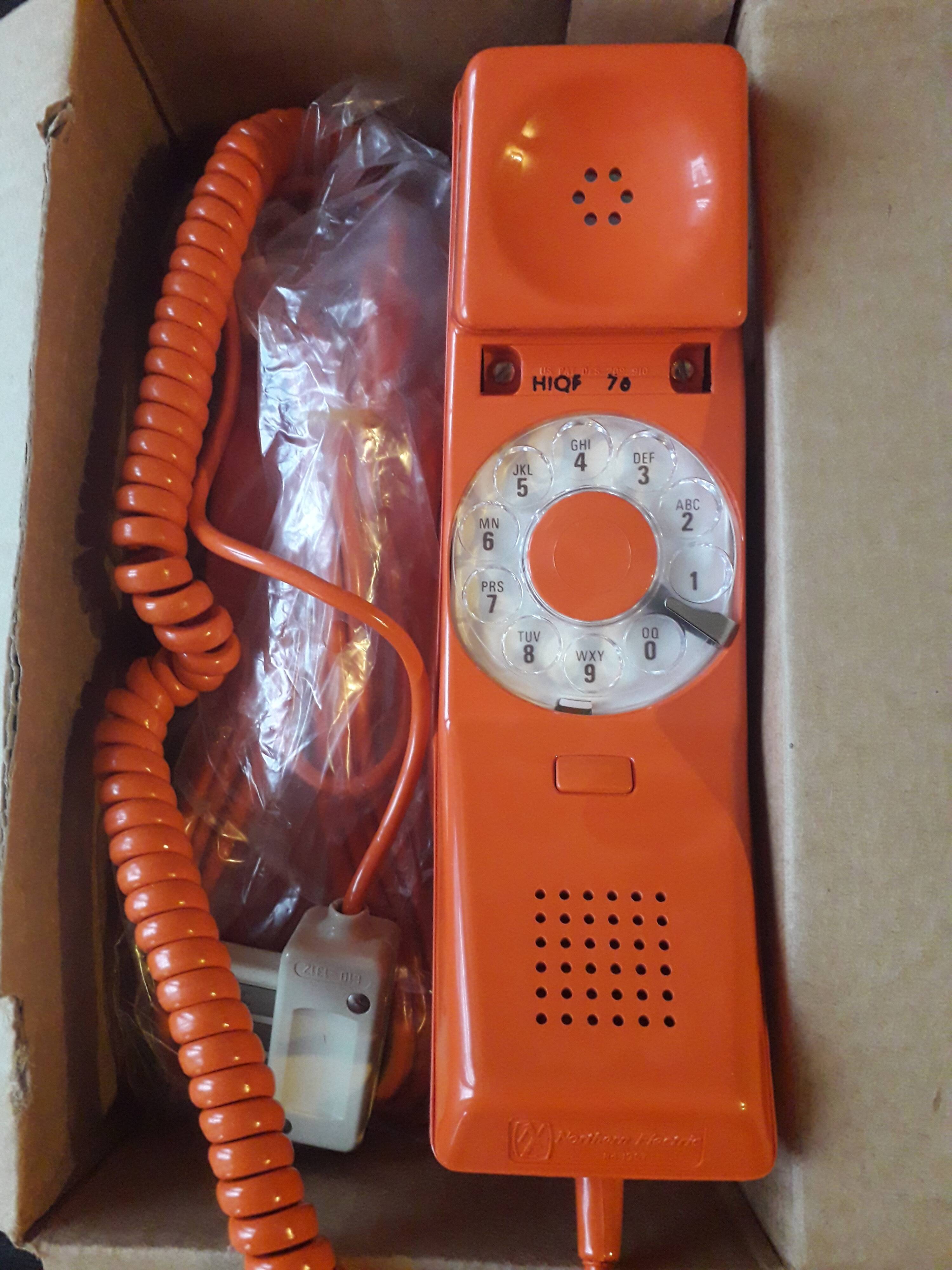 Orange phone Contempra vintage NEW with dial