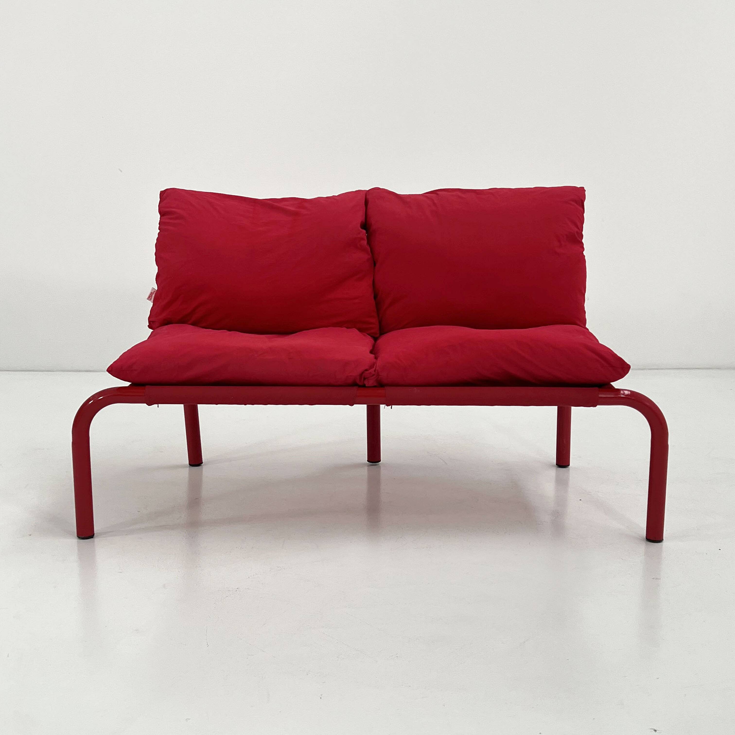 Sofa Tubulaire Rouge de Thalia & Co, 1980