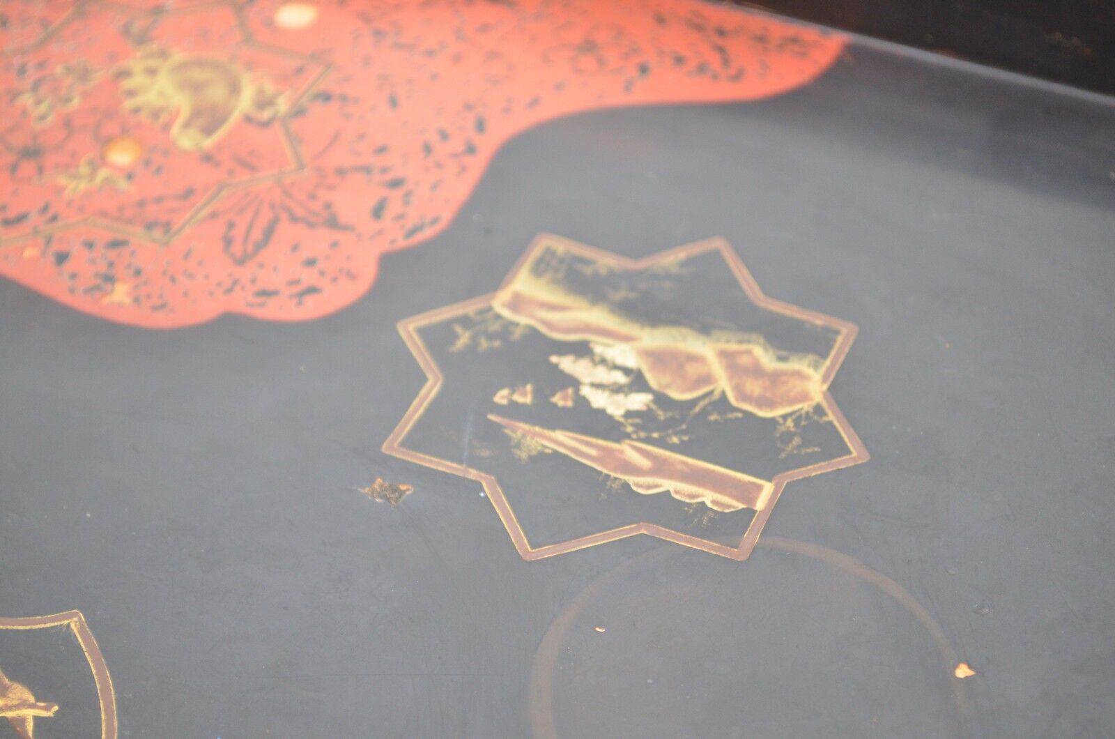 Japan - Antique lacquered wooden top