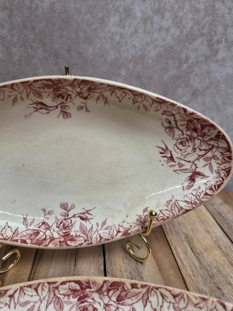 Set of 2 antique Gien Floréal ironstone dishes.