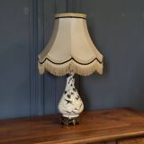 Porcelain lamp in the Indochinese style enhanced with gilding