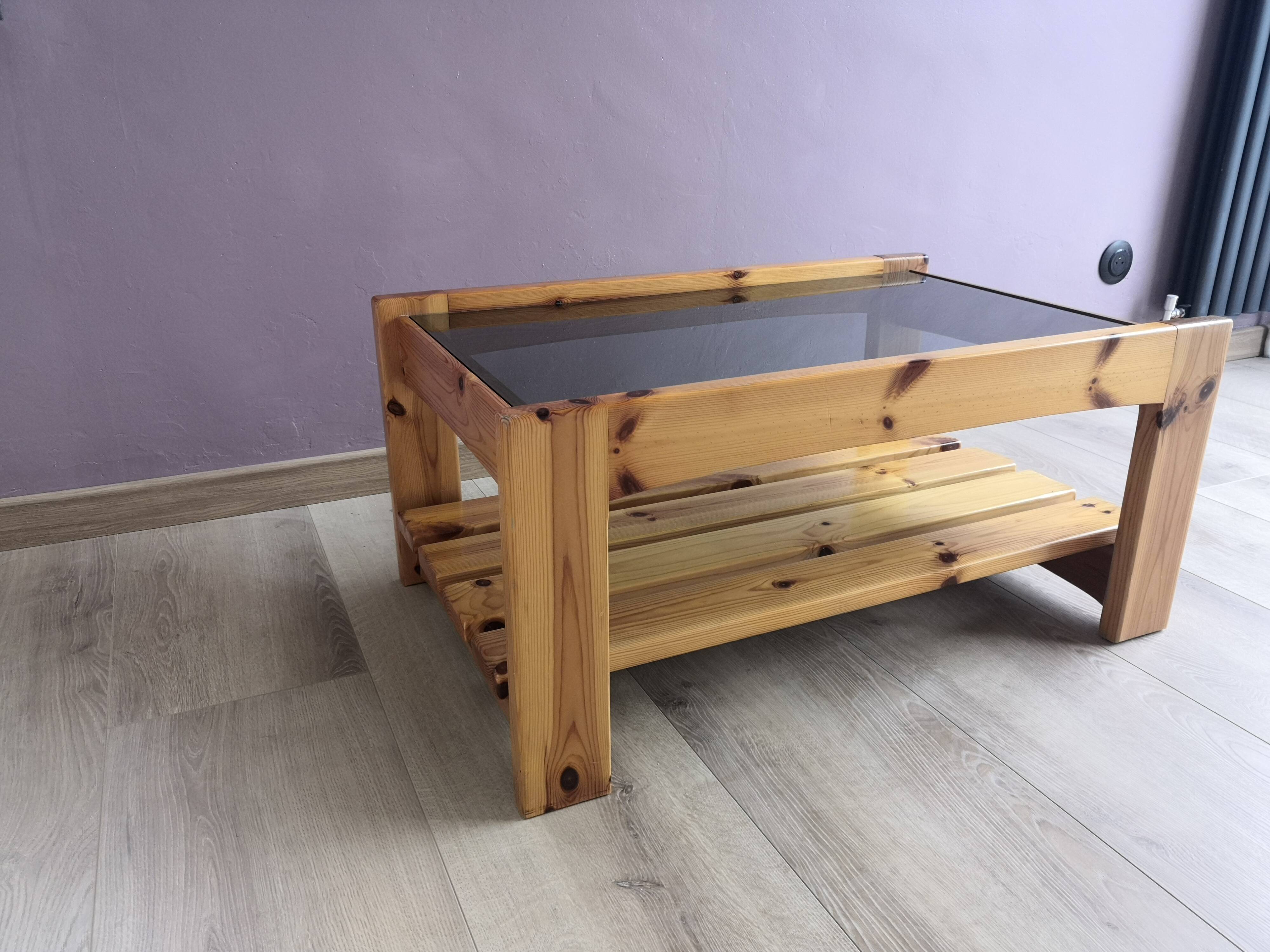 Solid pine coffee table dlg regain 70s vintage