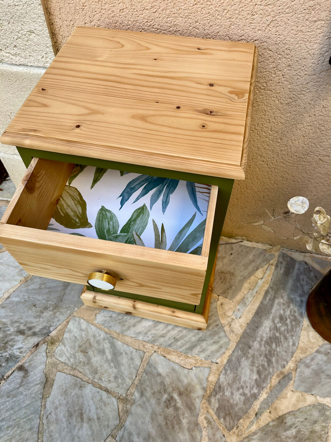 Pine bedside table with a green and raw wood makeover