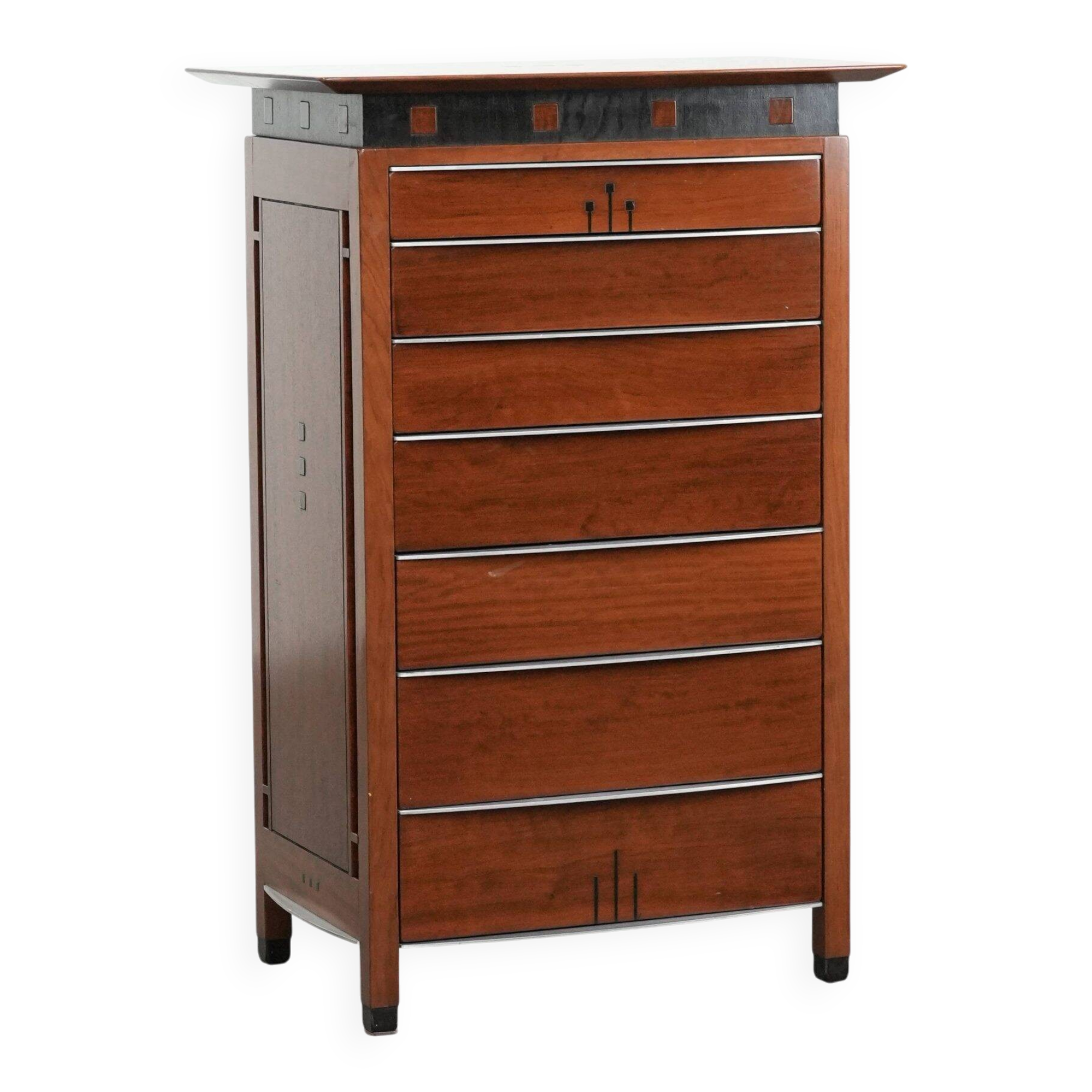 Beautiful Art Deco design chest of drawers with 7 drawers