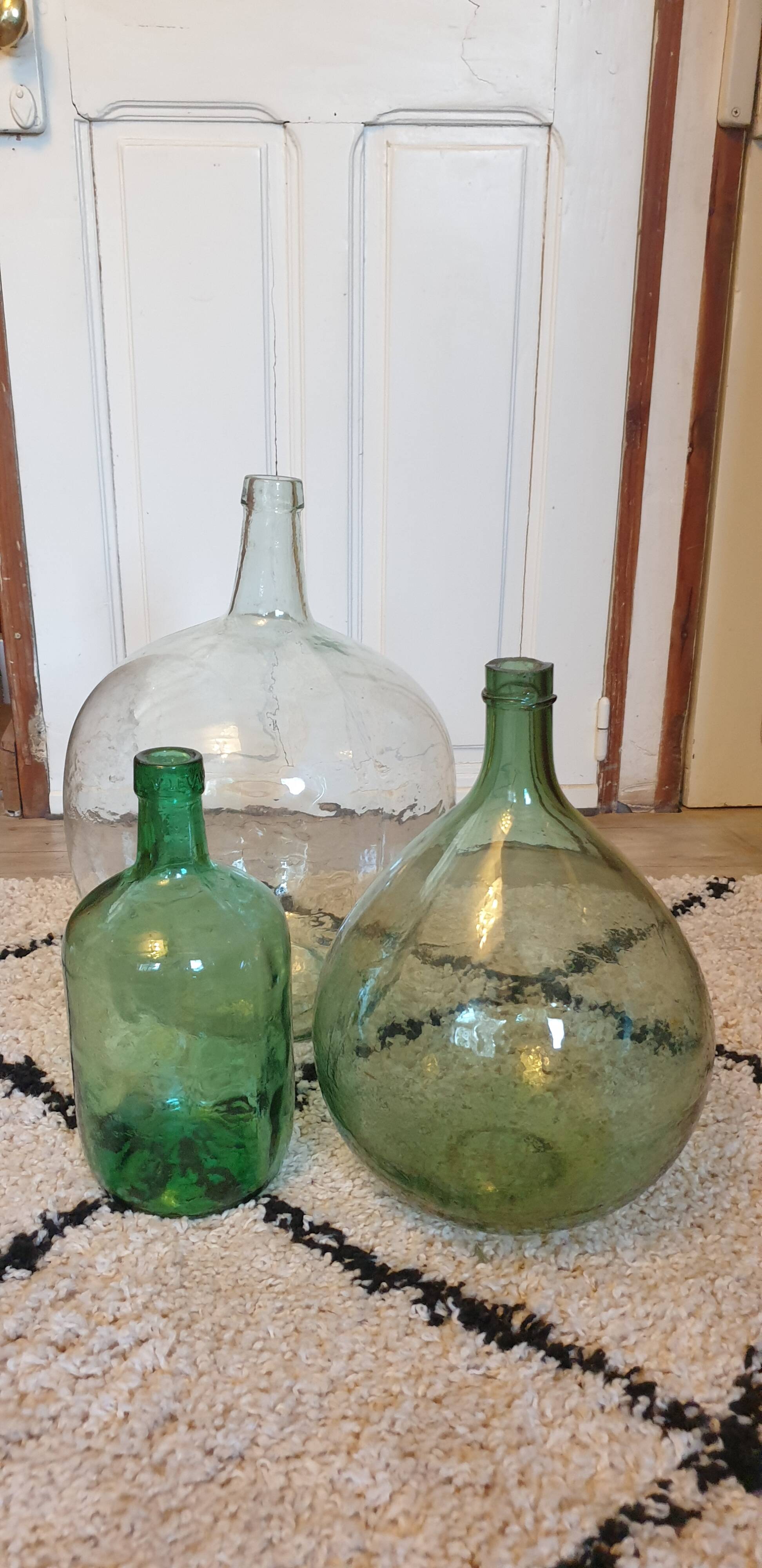 Lot of three demijohns