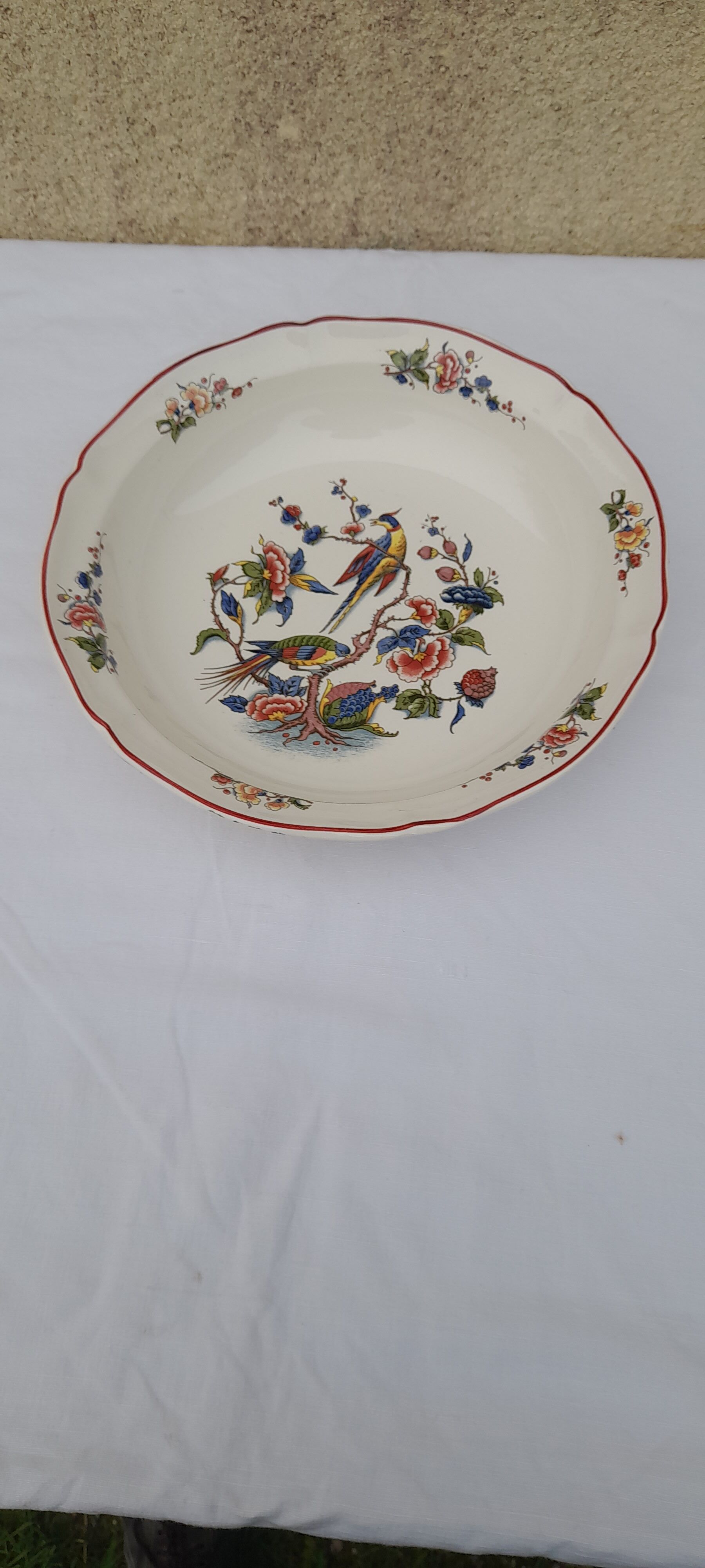 Hollow round plate in Earthenware Villeroy & Boch