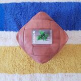 Beni Ourain Berber rug, handwoven in traditional style, size 140 x 260 cm.