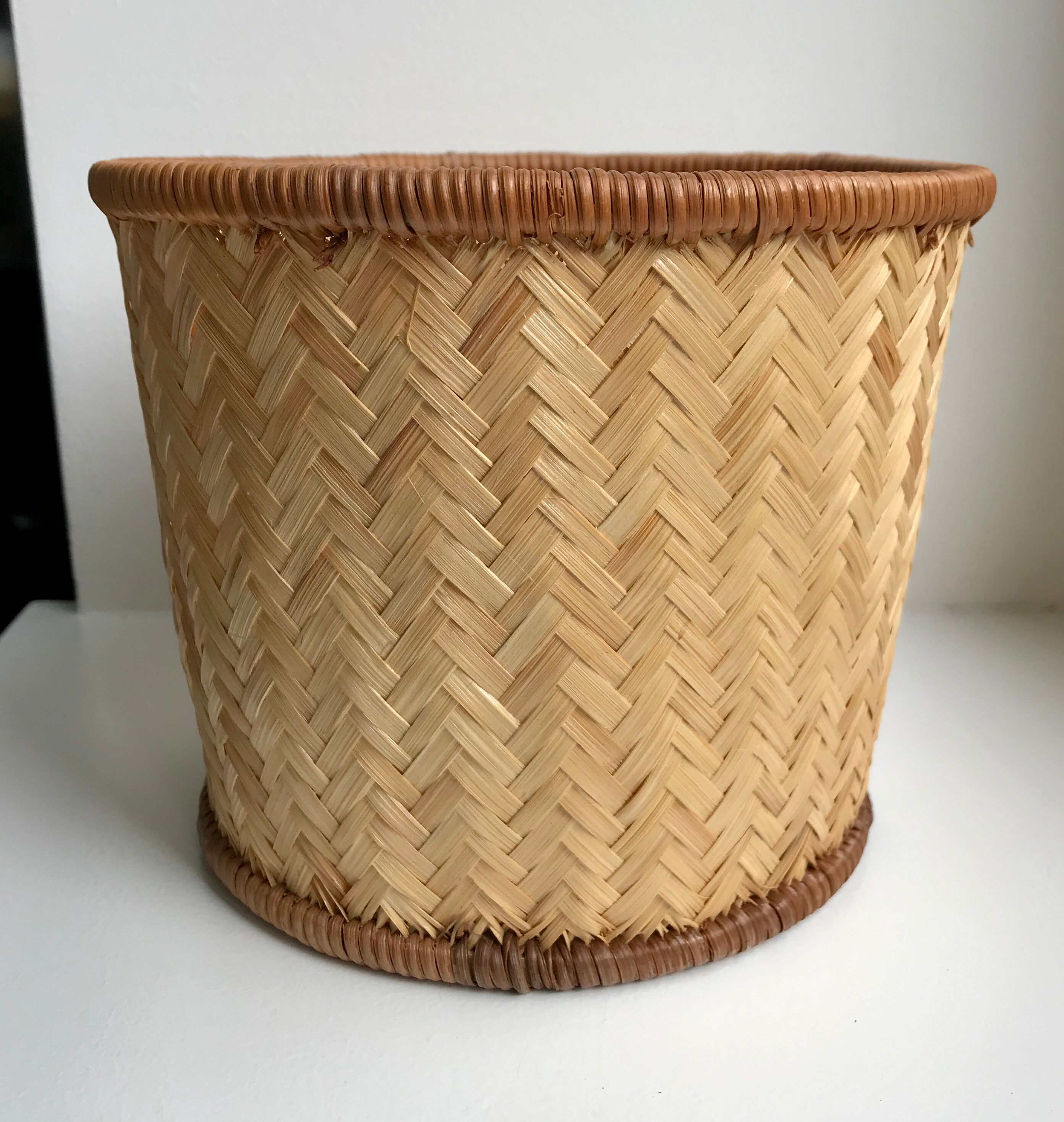 Rattan pot cover 70s