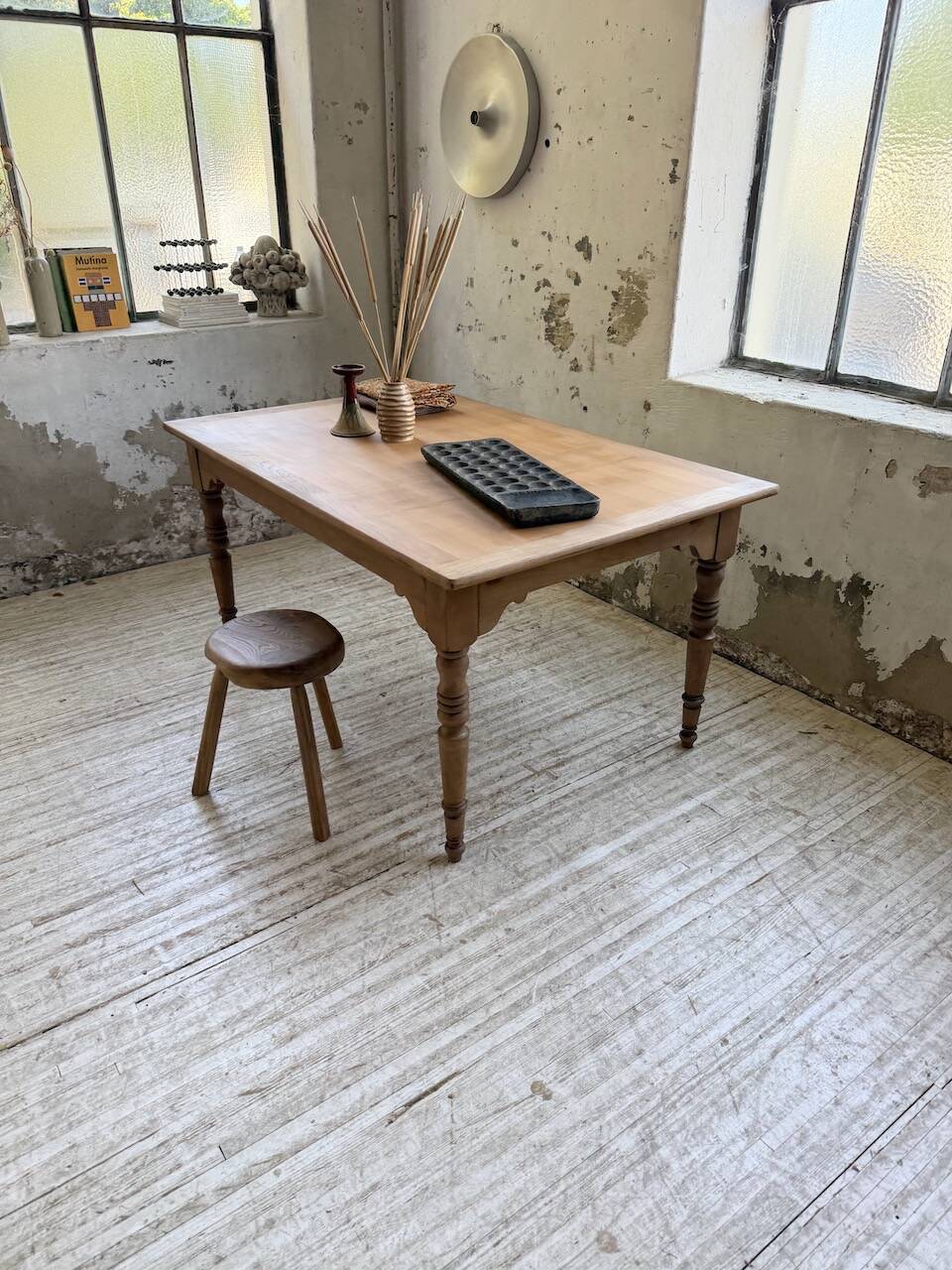 Table de ferme noyer à rallonges 150-250cm