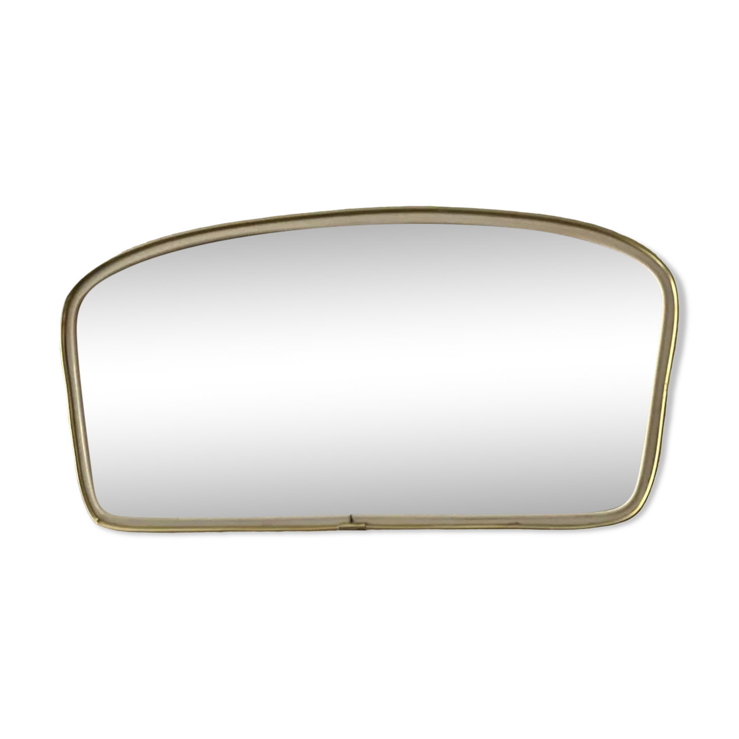 Asymmetrical mirror mirror from the 60s and 70s
