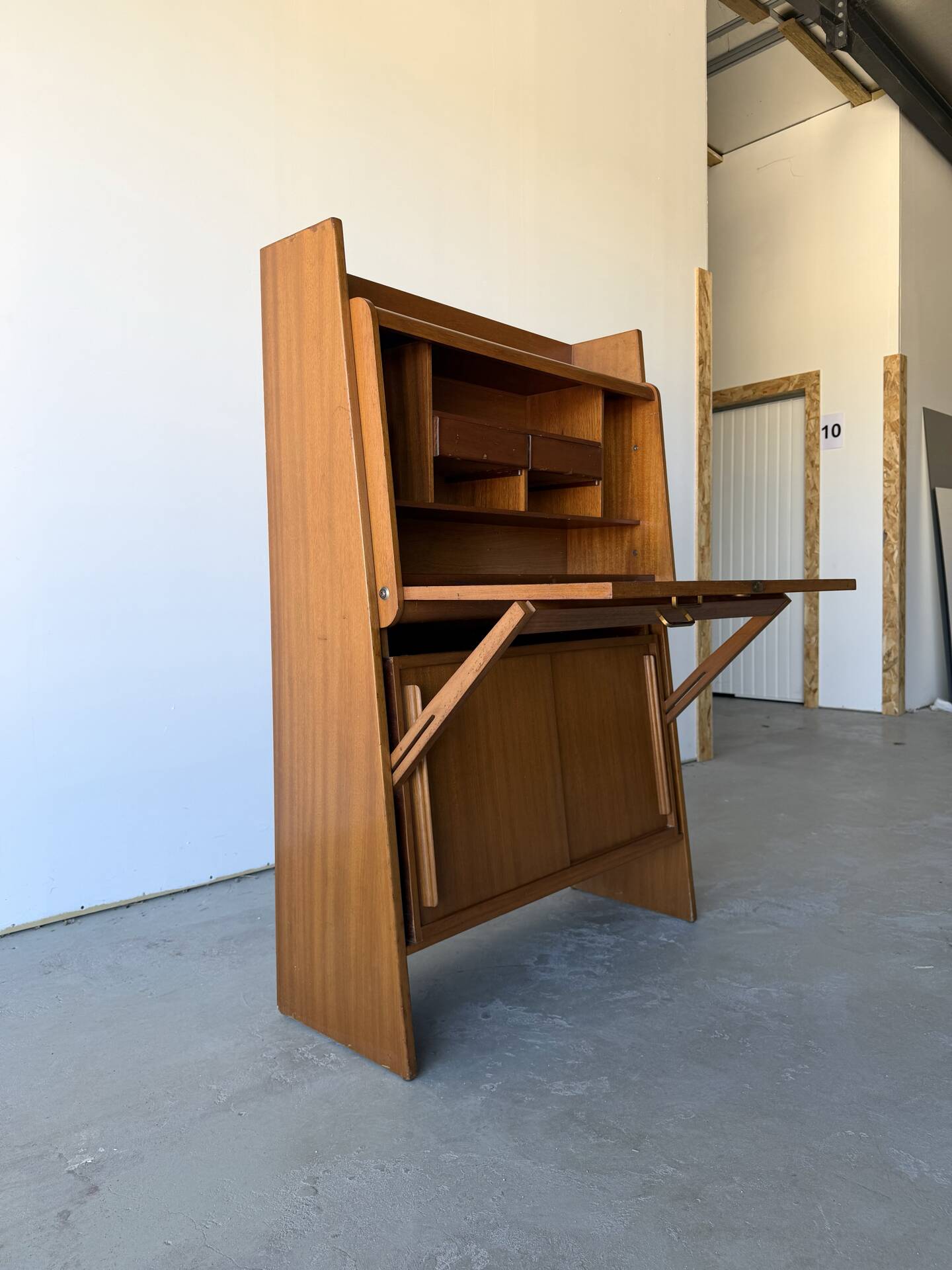 Bureau secrétaire à abattant design attribué à René Jean Caillette