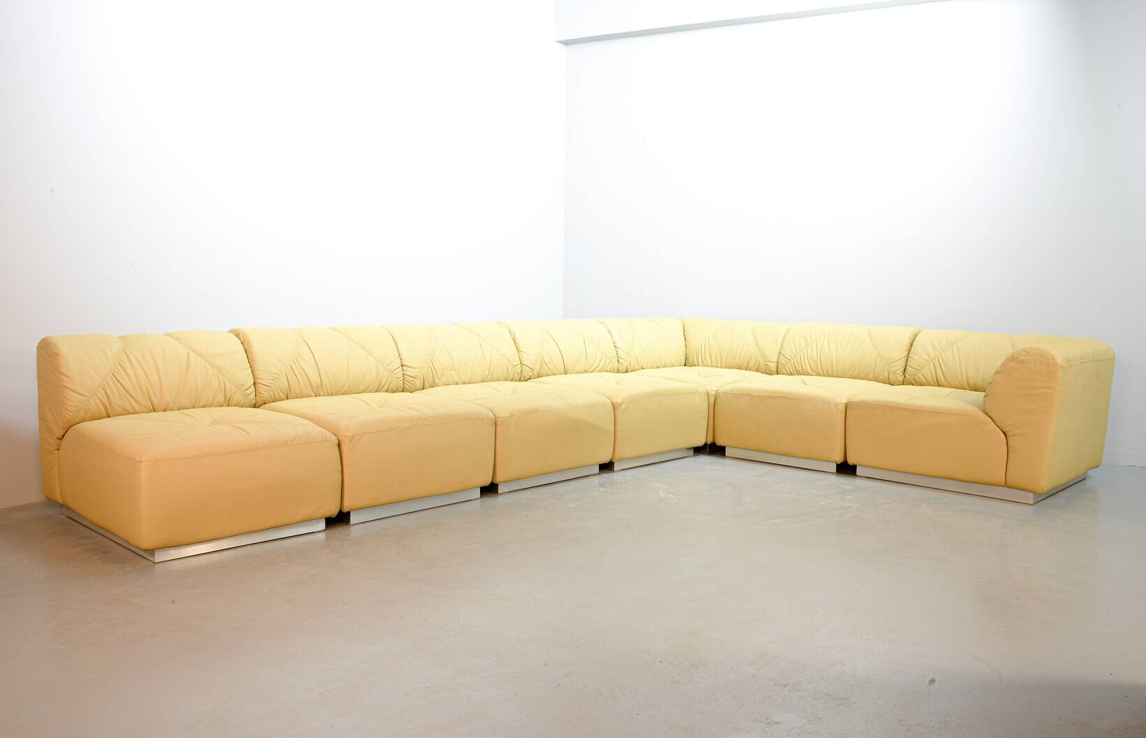 Distinctive Walter Knoll Modular Sofa 'Domaine' by Bernd Münzebrock, 1970s