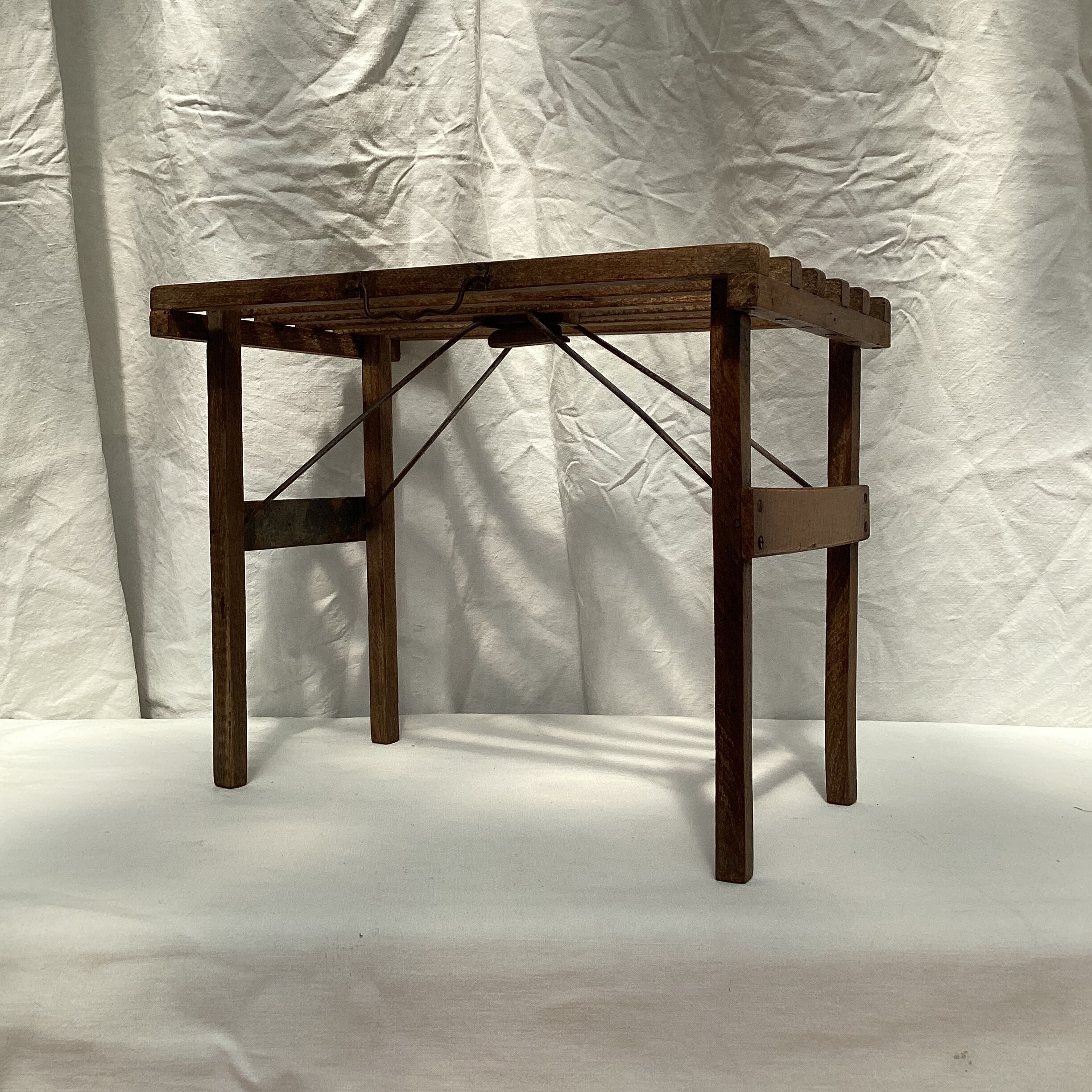 Small folding table in vintage oak wood dimension: H-34cm-L-42cm- Pr-26cm-