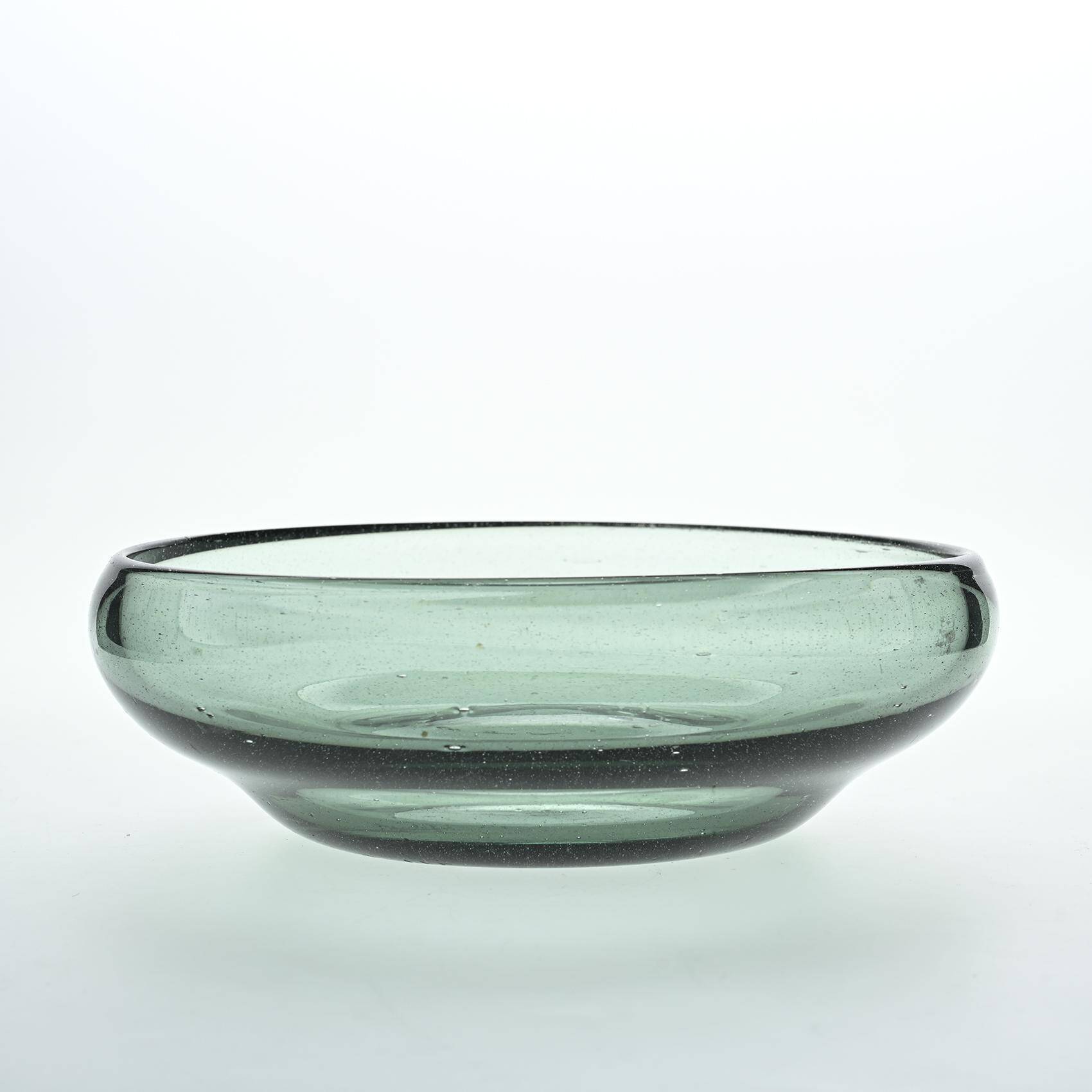 Blown glass cup by Claude Morin, 1975 France