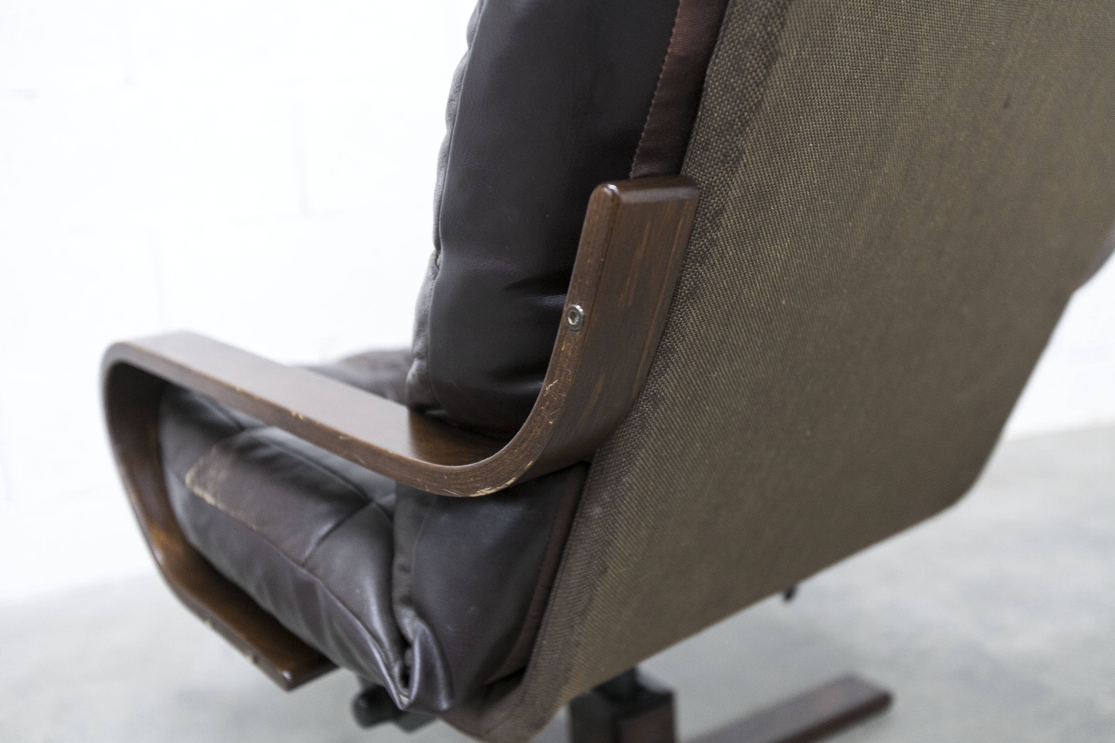 Scandinavian armchair 1970 curved laminated wood leather seat