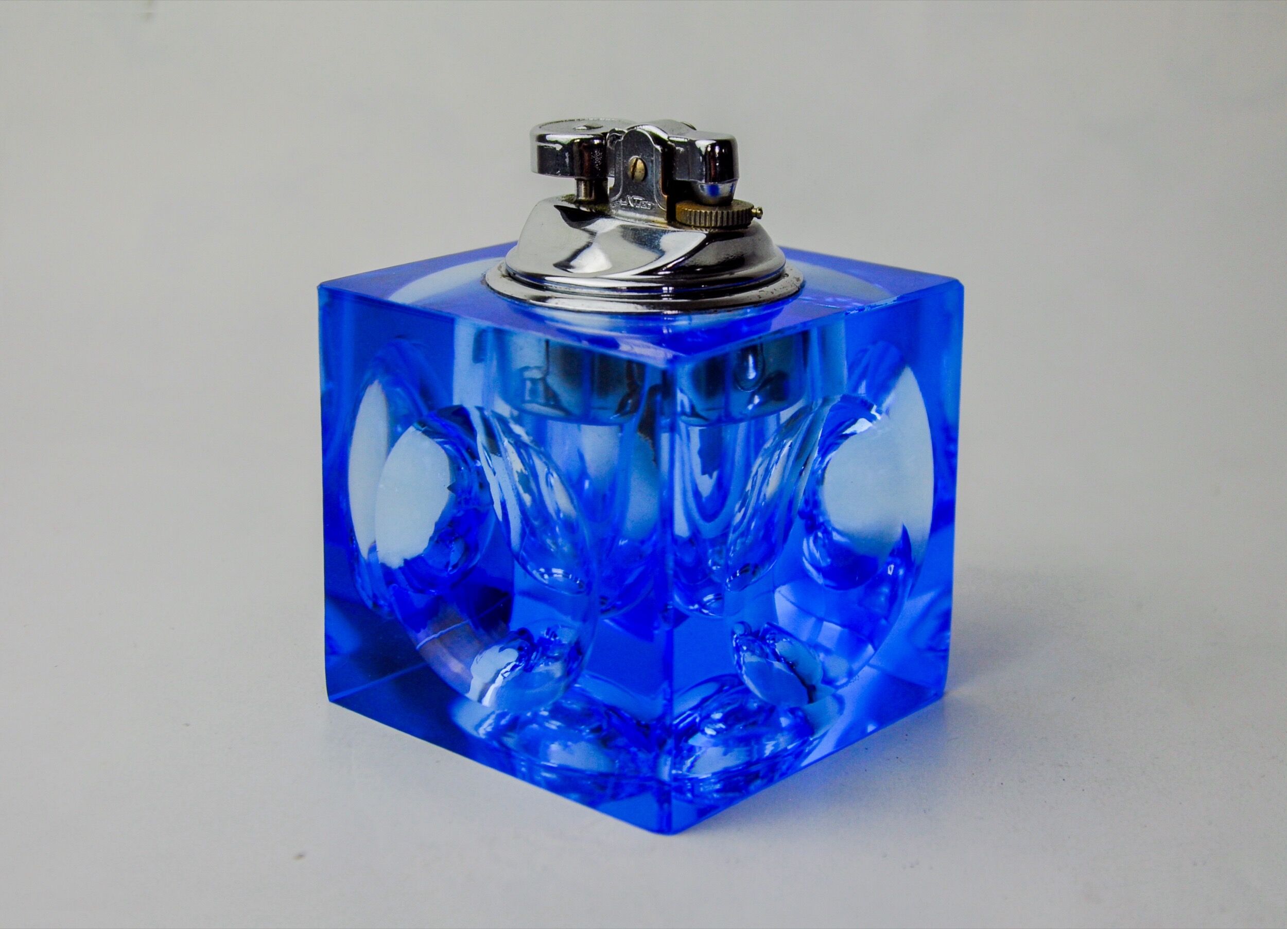 Magnifying lighter by Antonio Imperatore, blue murano glass, Italy, 1970