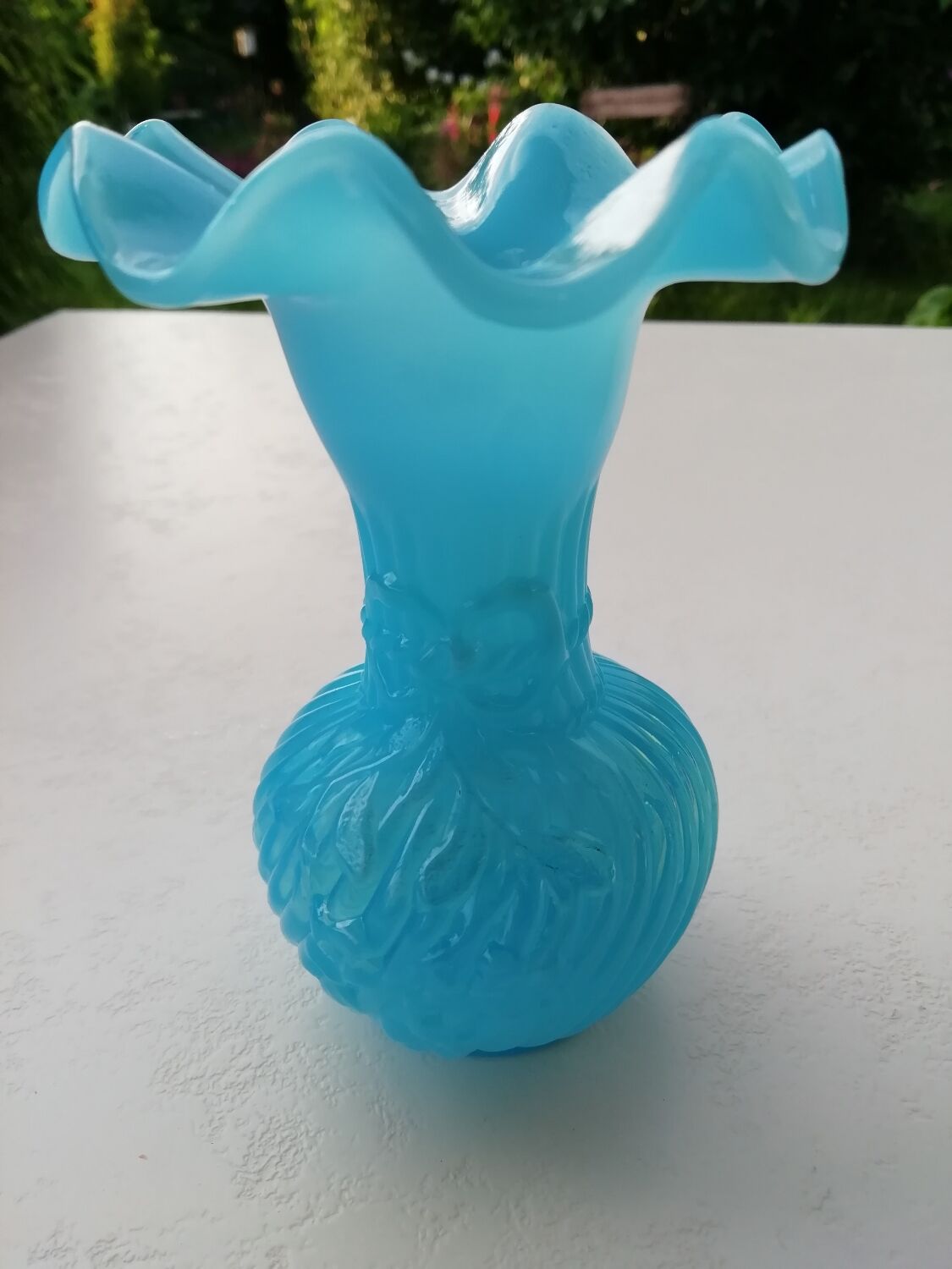 Fair opaline vase