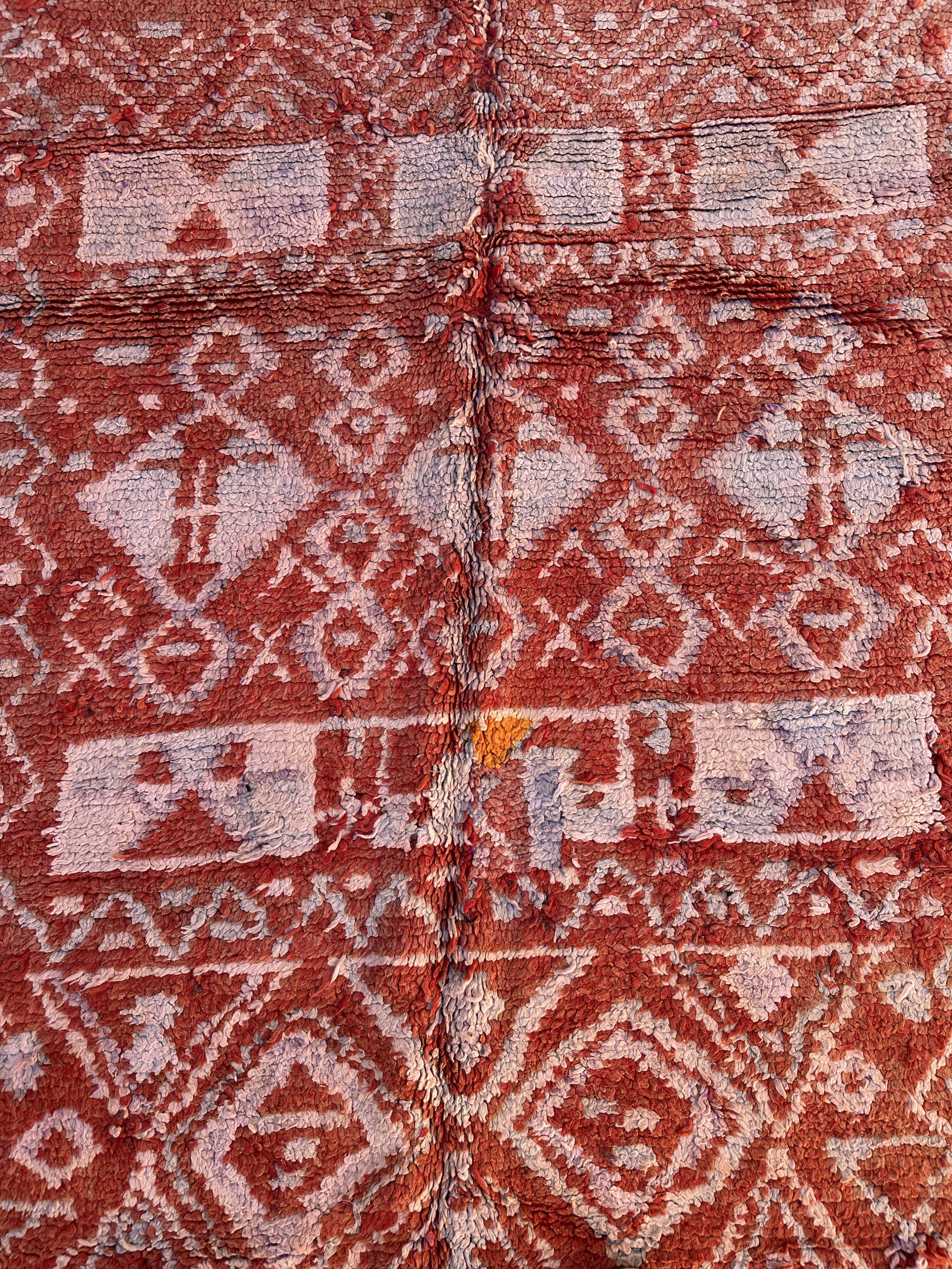 Red Boujad Moroccan rug - 281 x 158 cm