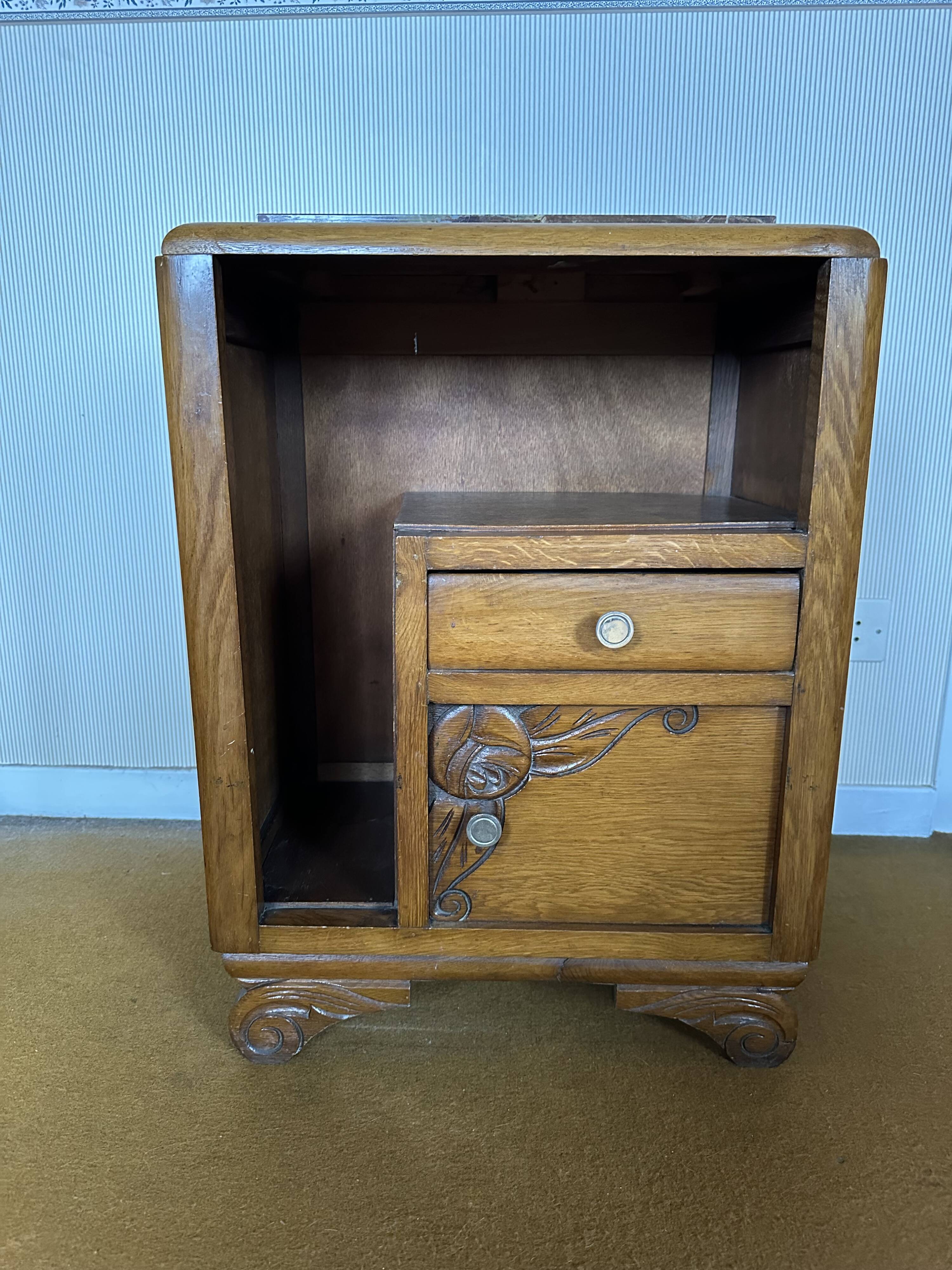 Art Deco bedside table in wood and pink marble