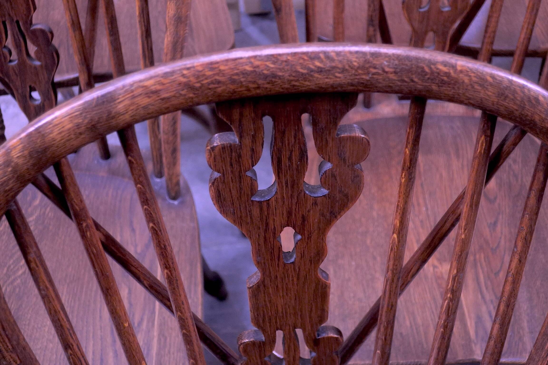 Mid century set of 6 solid oak lyre-back Windsor chairs, 1960s