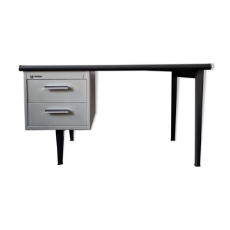 Industrial 7900 series 'Economy' desk by André Cordemeyer for Gispen, 1960's