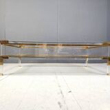 Table basse vintage à plateau coulissant en lucite et laiton, années 1970