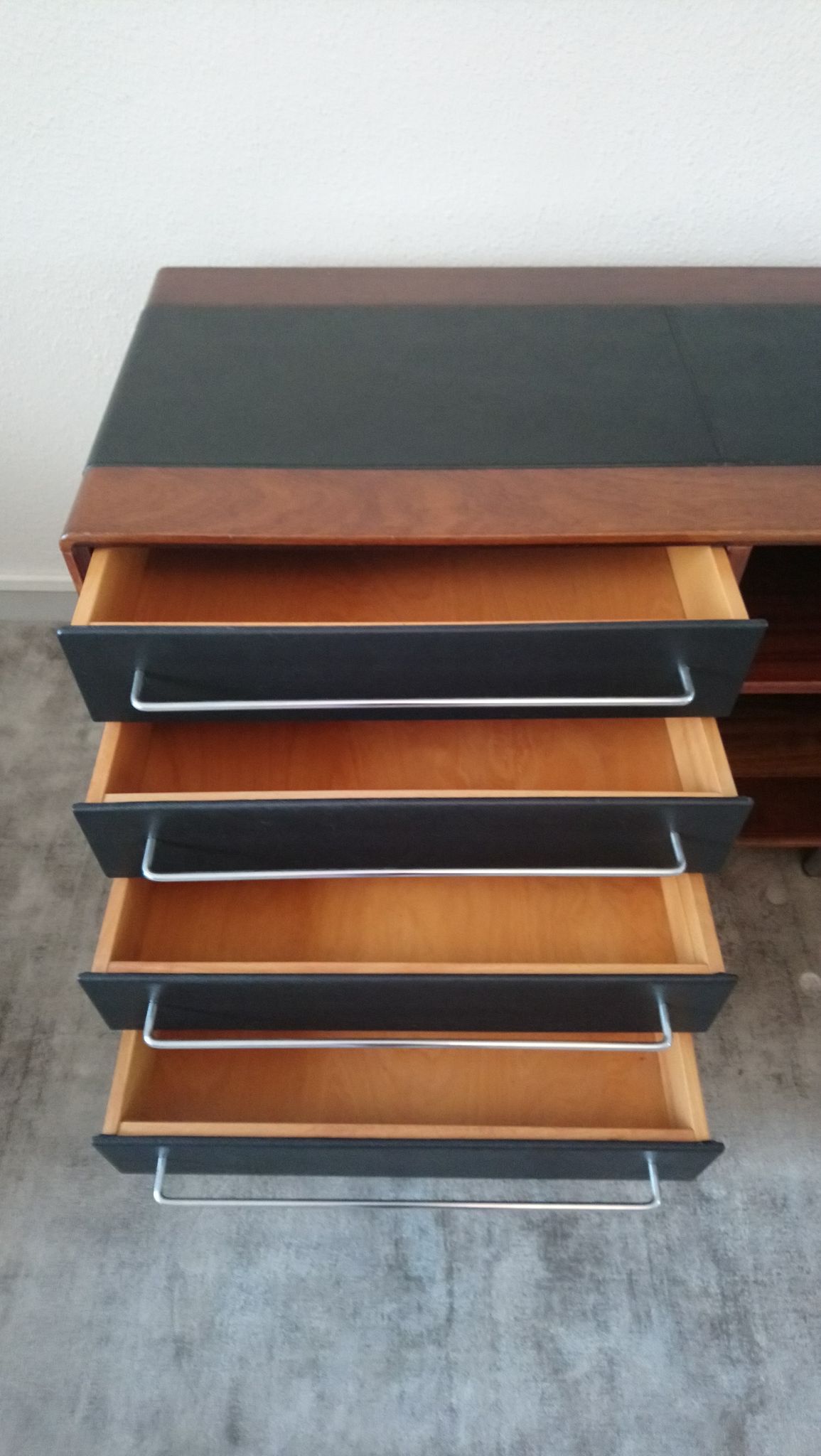 Rare row of wood and leatherette of the 60s 70s