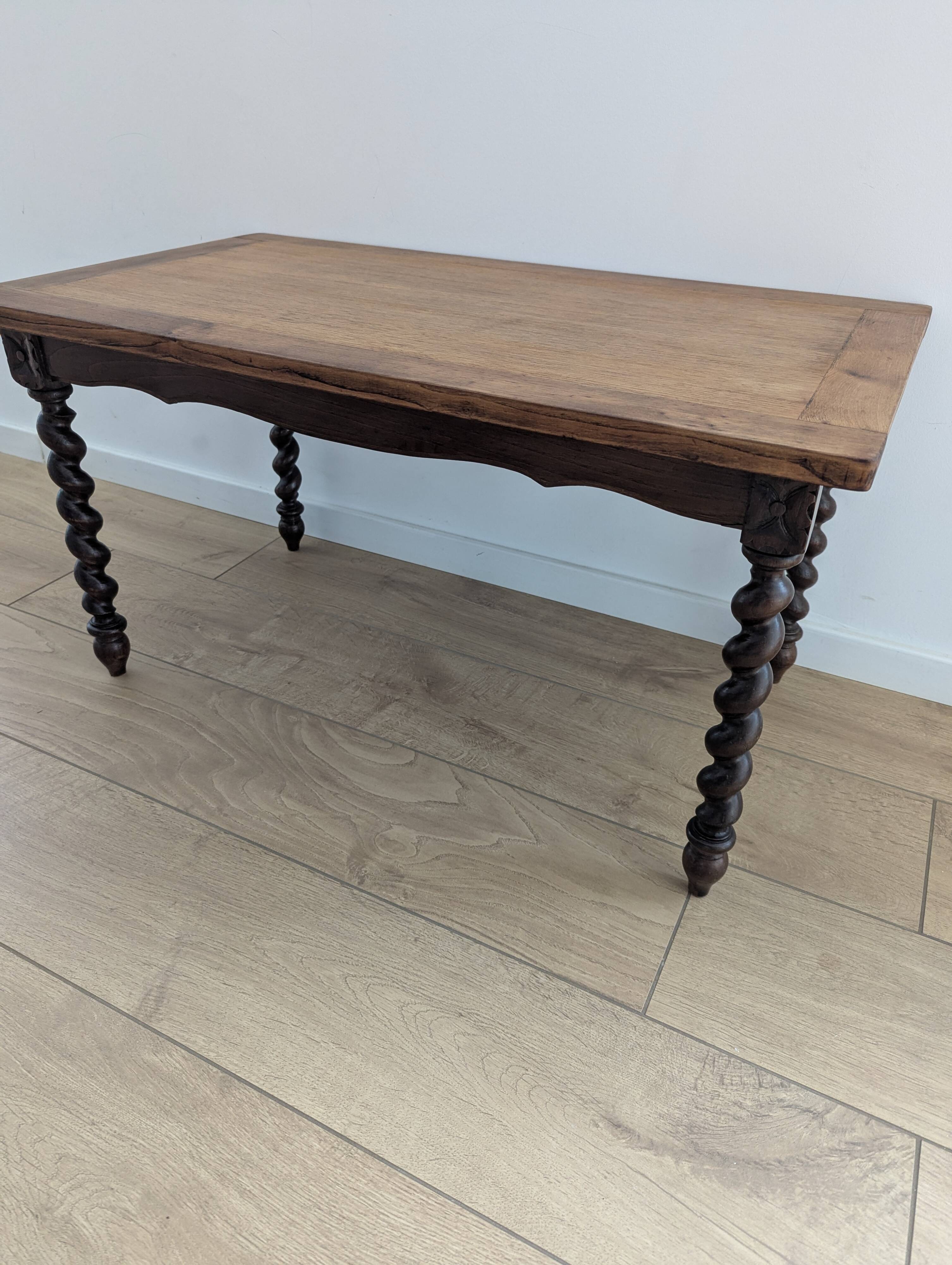 Solid wood coffee table with carved twisted legs