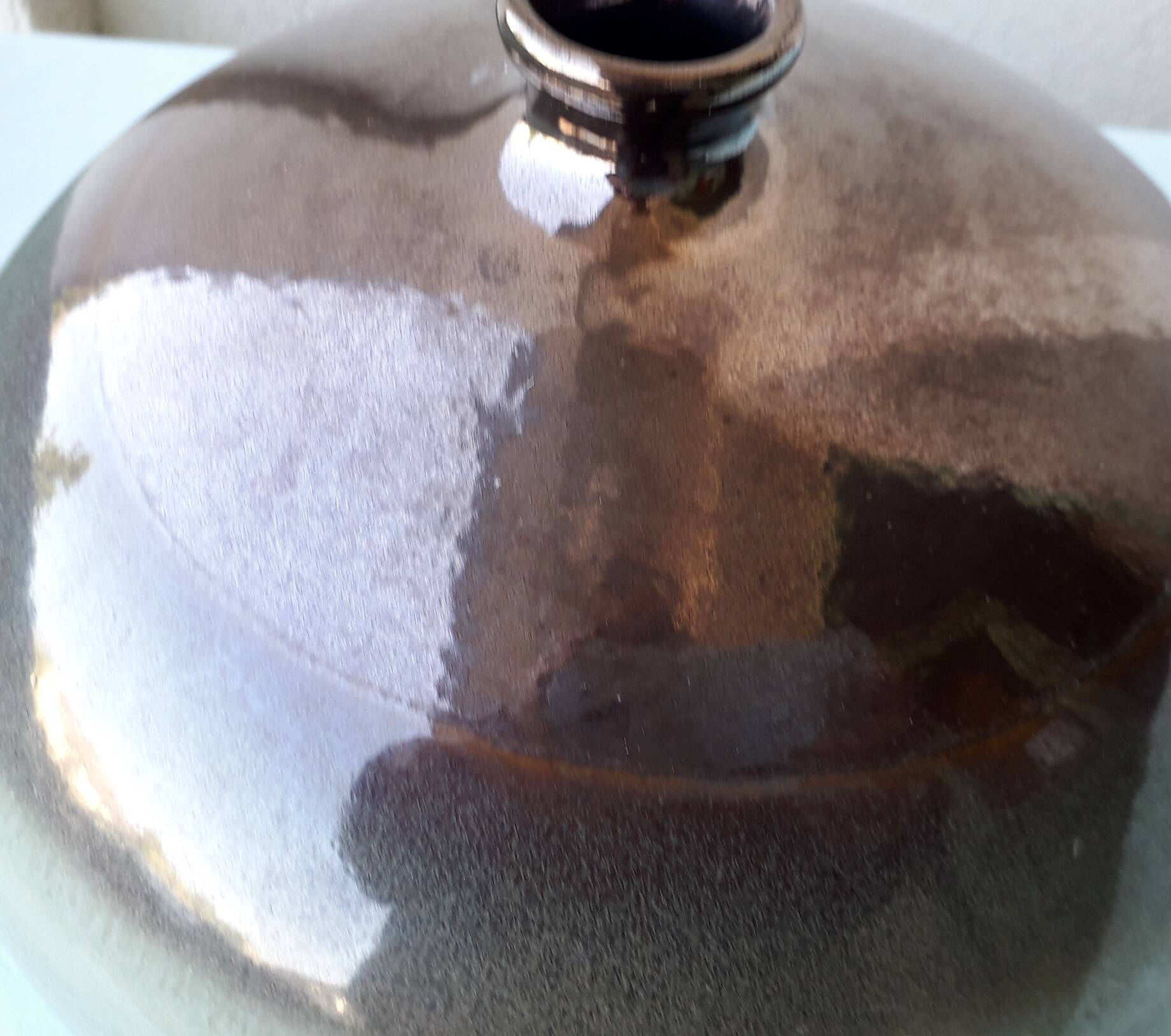 Ceramic vase