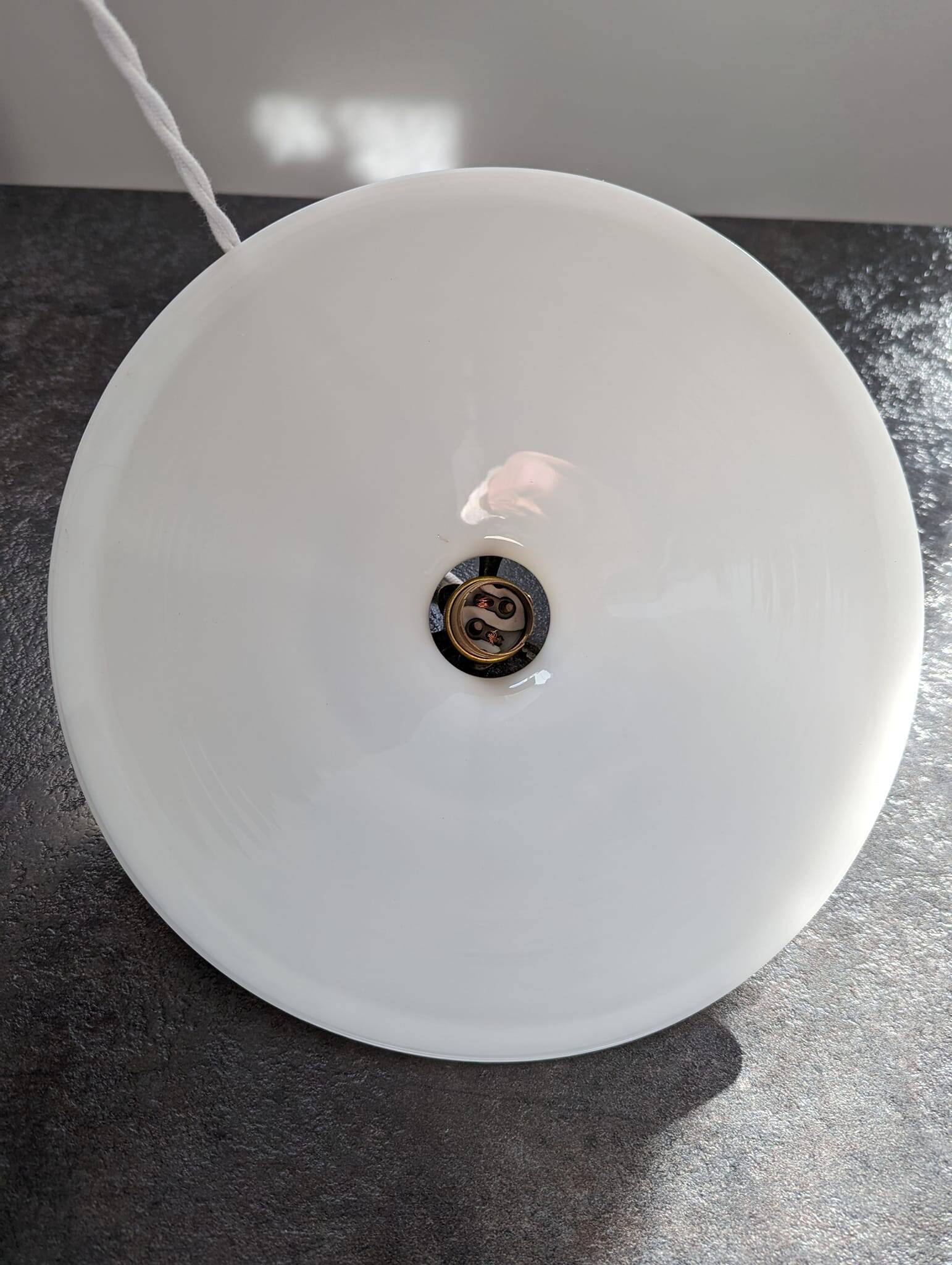 Old hanging lamp in white opaline Art Deco 1930 Ø 24.7 cm