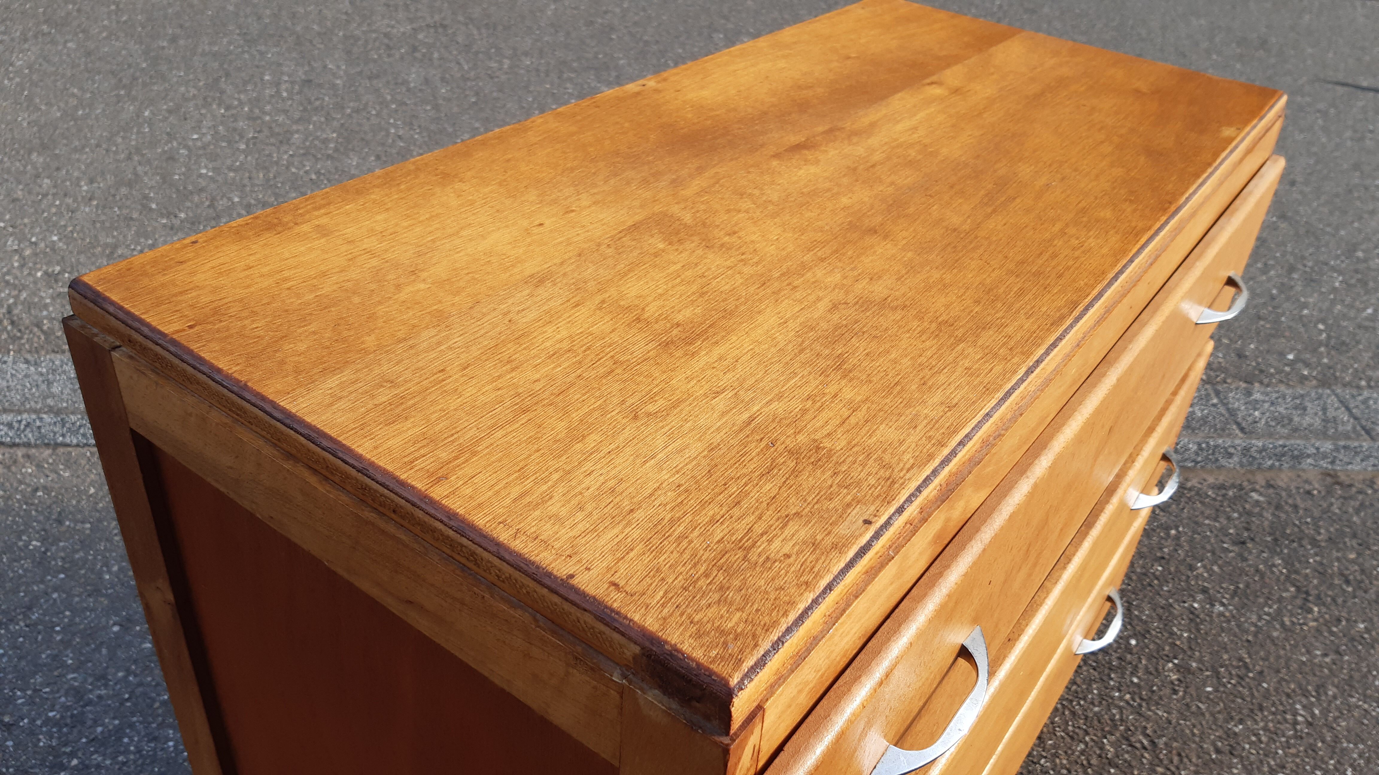 Vintage chest of drawers