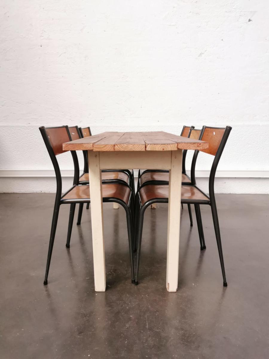 Fine and long farm table